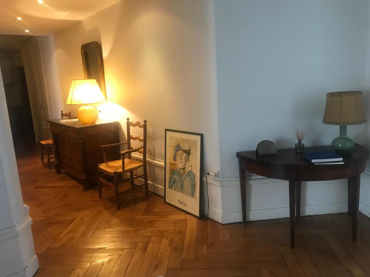 Berges Du Rhone/ Chambre Avec Balcon Lyon Exterior photo
